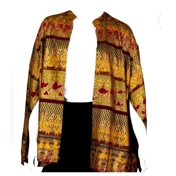 Balinese Mandarin Collar Open Front Capelet- One size fits most - Picture 2 of 4